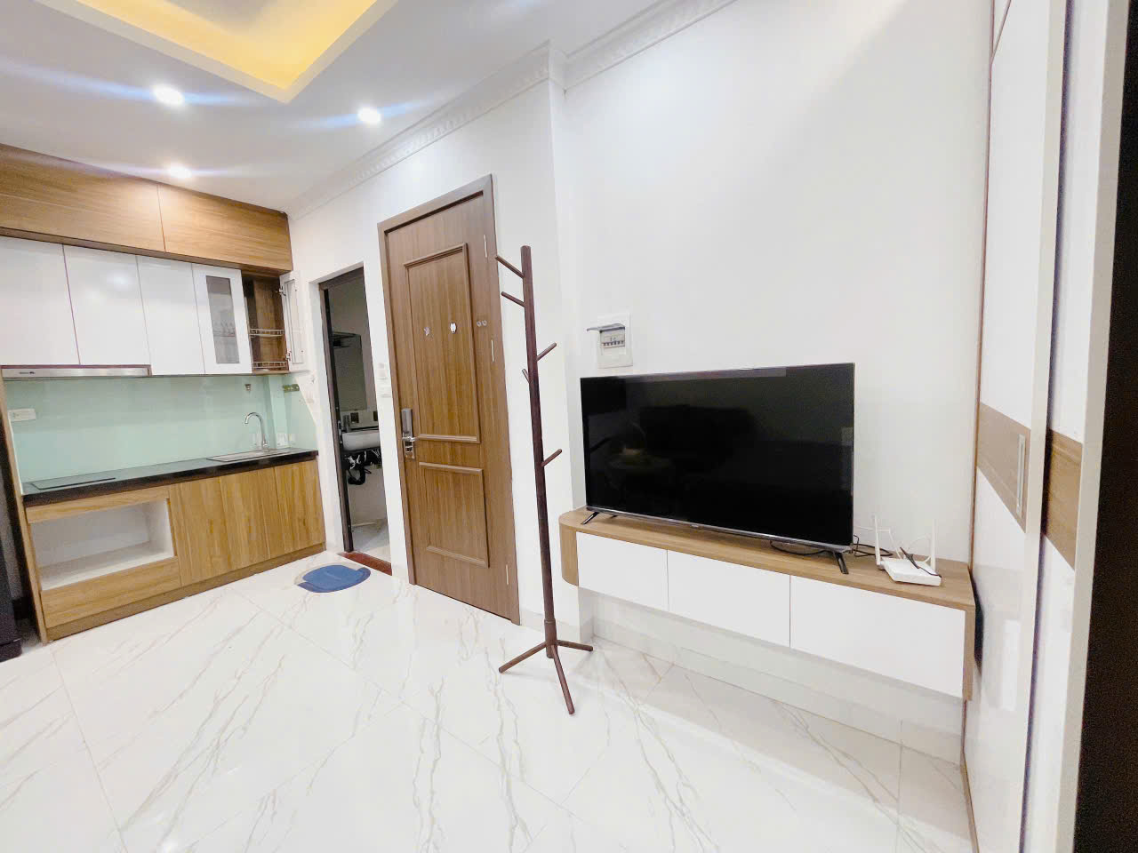 TÒA NHÀ DÒNG TIỀN 100 TRIỆU/THÁNG - TÔN ĐỨC THẮNG, ĐỐNG ĐA - 15 CĂN HỘ KK - 75 M2 x 7 TẦNG - MT