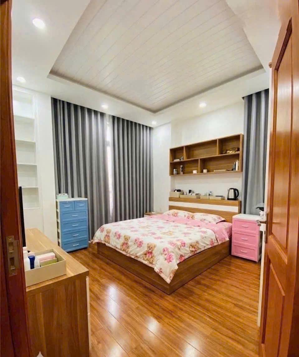 Nhà hẻm xe hơi Đào Tông Nguyên, 4 tầng, 6.85 tỷ, đầy đủ nội thất cao cấp