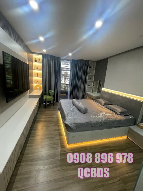 Bán nhà 26 Lý Thường Kiệt Phường 7 Quận 10 hướng Tây Nam chìa khóa trao tay