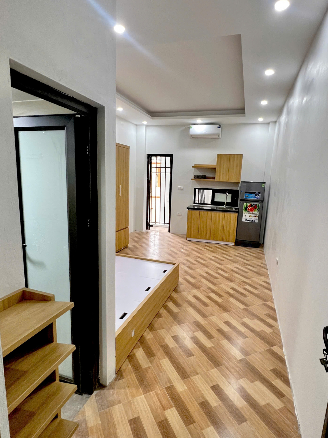 Cho thuê Ccmn đẹp thoáng tại ngõ 467 Lĩnh Nam, Hoàng Mai