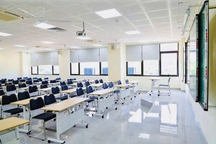 ĐHQG đã vào đón tân sv 
e vẫn còn vài lô đất để ACE xây CCMN, hoặc cho thuê kd. Giá trị tăng tưng