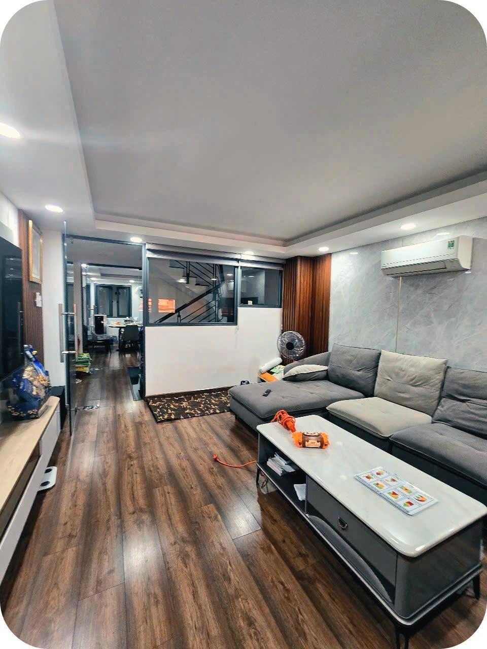 GẦN ĐH VĂN LANG - DƯƠNG QUẢNG HÀM – Ô TÔ TẠN CỬA  – 63M² – 3 TẦNG – 4PN – 6.xTỶ