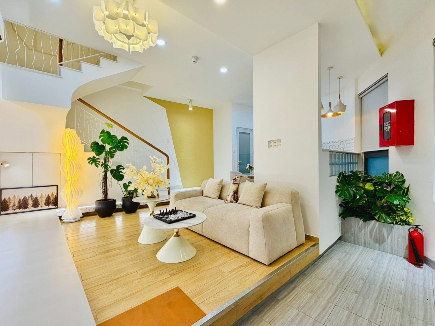 NHÀ ĐẸP GÒ VẤP - SÁT ĐẠI HỌC CÔNG NGHIỆP