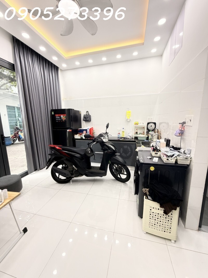 SIÊU PHẨM ÔTÔ ĐẬU CỬA GẦN NGÃ TƯ BẢY HIỀN, HÀNG XÓM KHU VIP BÀU CÁT, 23M2(4.6x5M) NHÀ 2 TẦNG, SỔ