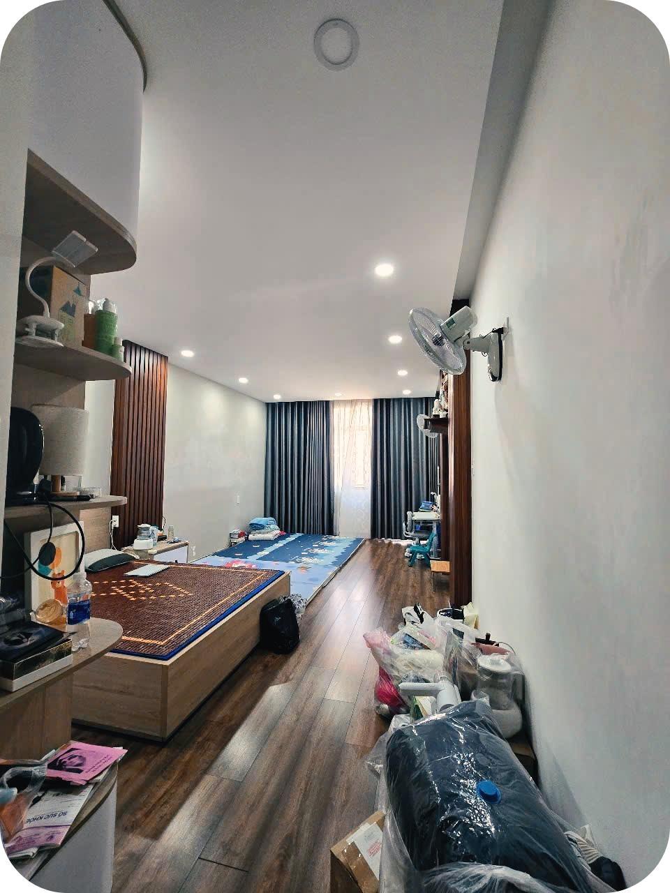 GẦN ĐH VĂN LANG - DƯƠNG QUẢNG HÀM – Ô TÔ TẠN CỬA  – 63M² – 3 TẦNG – 4PN – 6.xTỶ