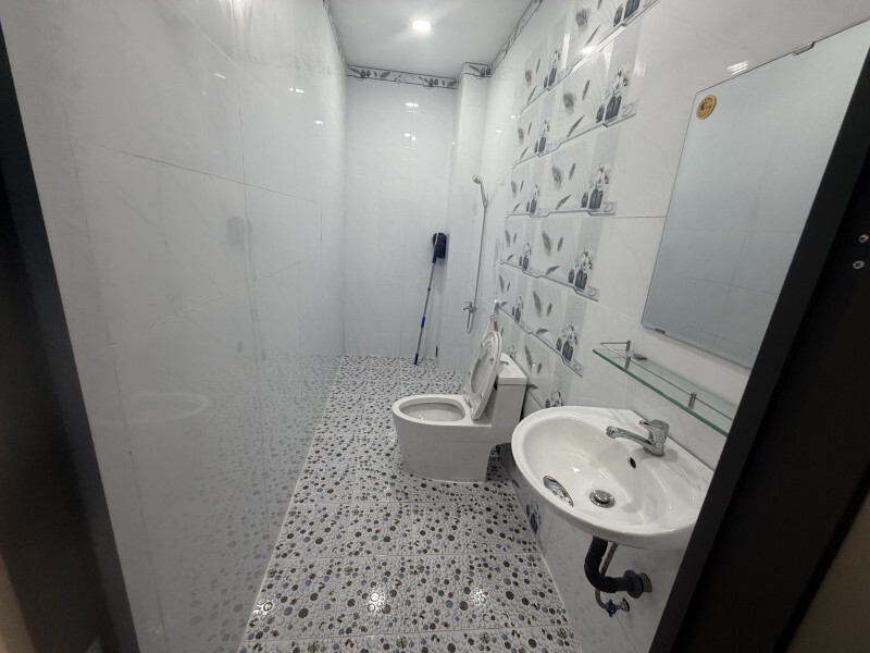 Bán nhà 4 tầng 138m2 đường Tam Bình, Phường Tam Bình, Thủ Đức, TP HCM, sổ hồng riêng, giá 7.39 tỷ.