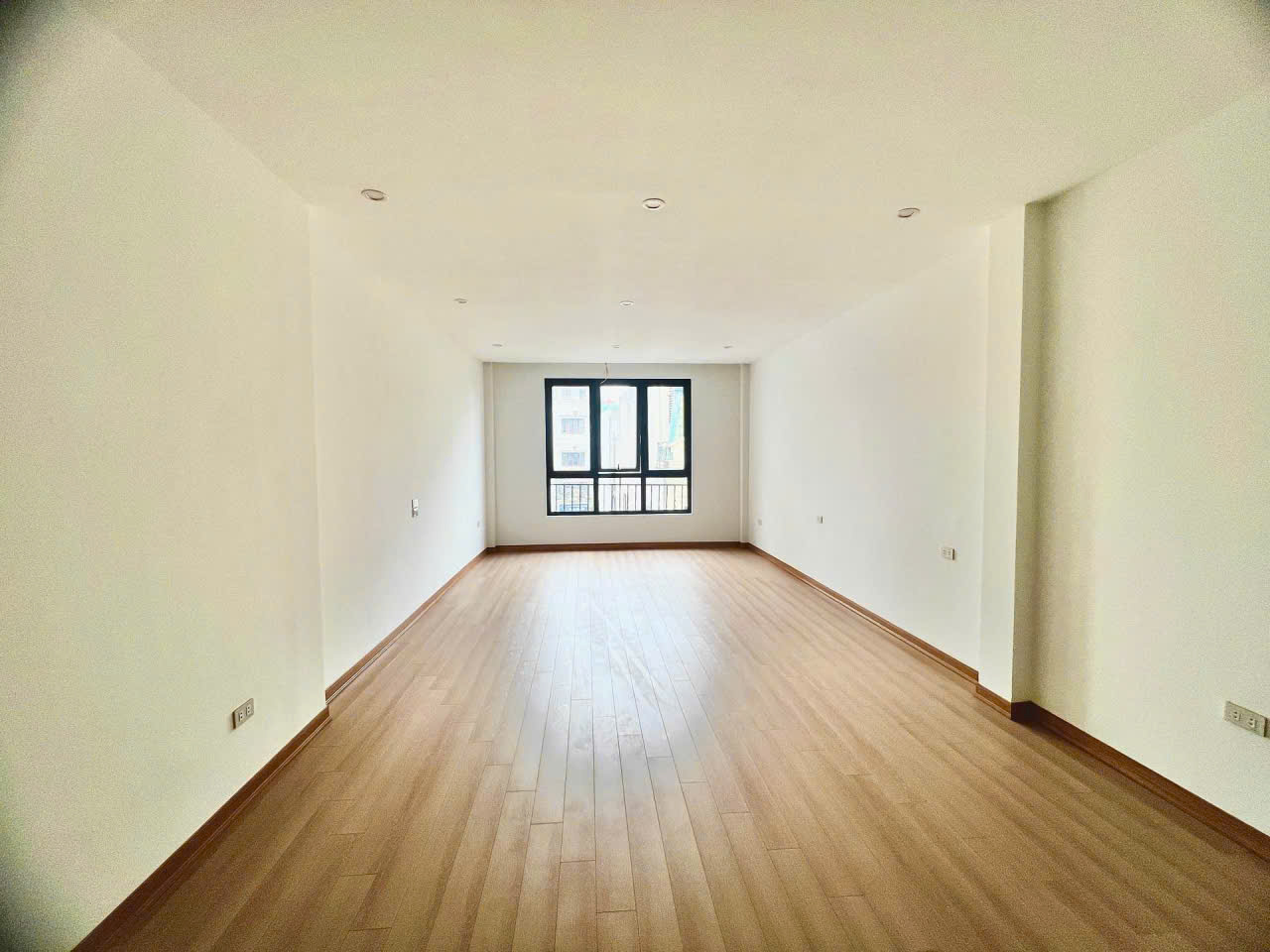 🔥 BÁN NHÀ ĐẸP ĐÀM QUANG TRUNG – 50M² x 5 TẦNG – THANG MÁY – FULL NỘI THẤT – NGÕ THÔNG  NHỈNH 12