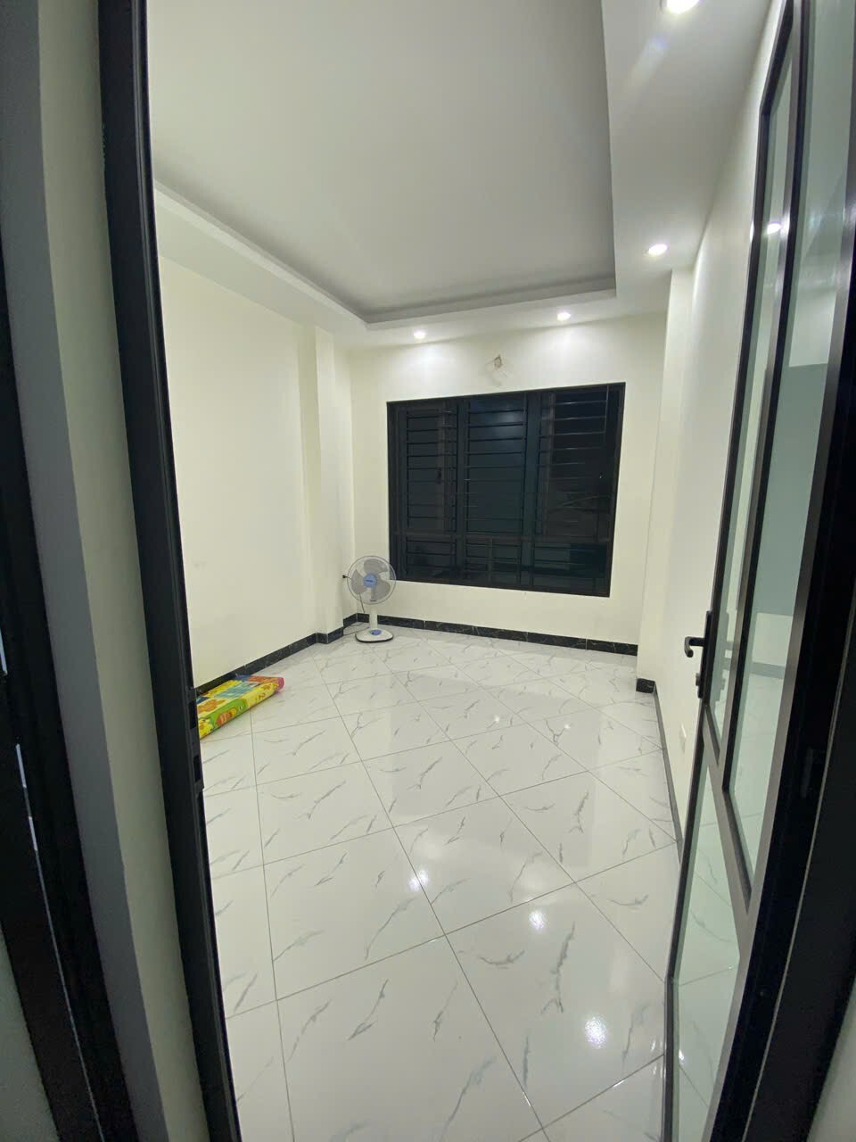 Nhà đẹp thị trấn Chúc Sơn, Chương Mỹ 37m 3T, gần đường to, an sinh cực tốt