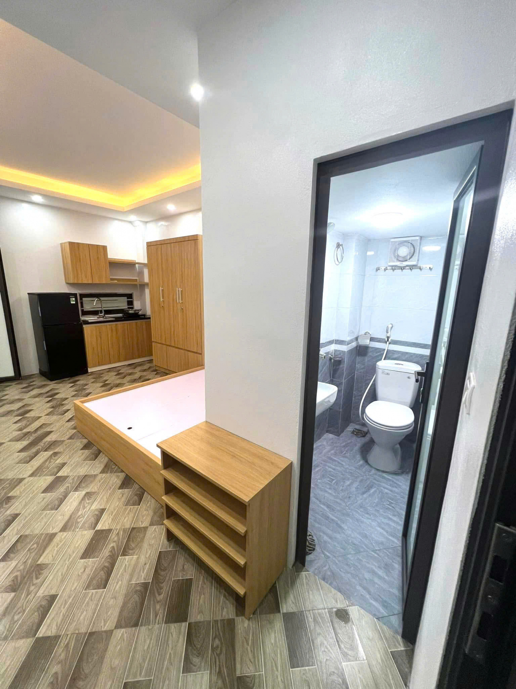 Cho thuê Ccmn đẹp thoáng tại ngõ 467 Lĩnh Nam, Hoàng Mai