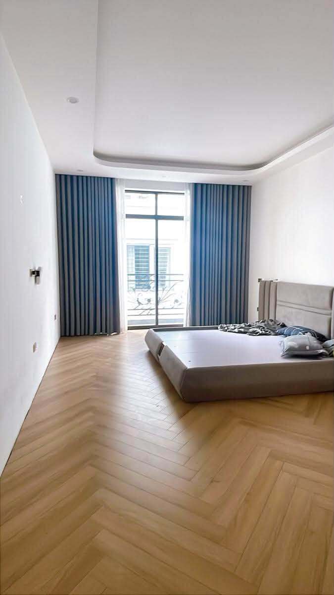 Bán nhà 5 tầng Ngô Thì Nhậm, Hà Đông, DT40m2, MT 4m, 12.9 tỷ