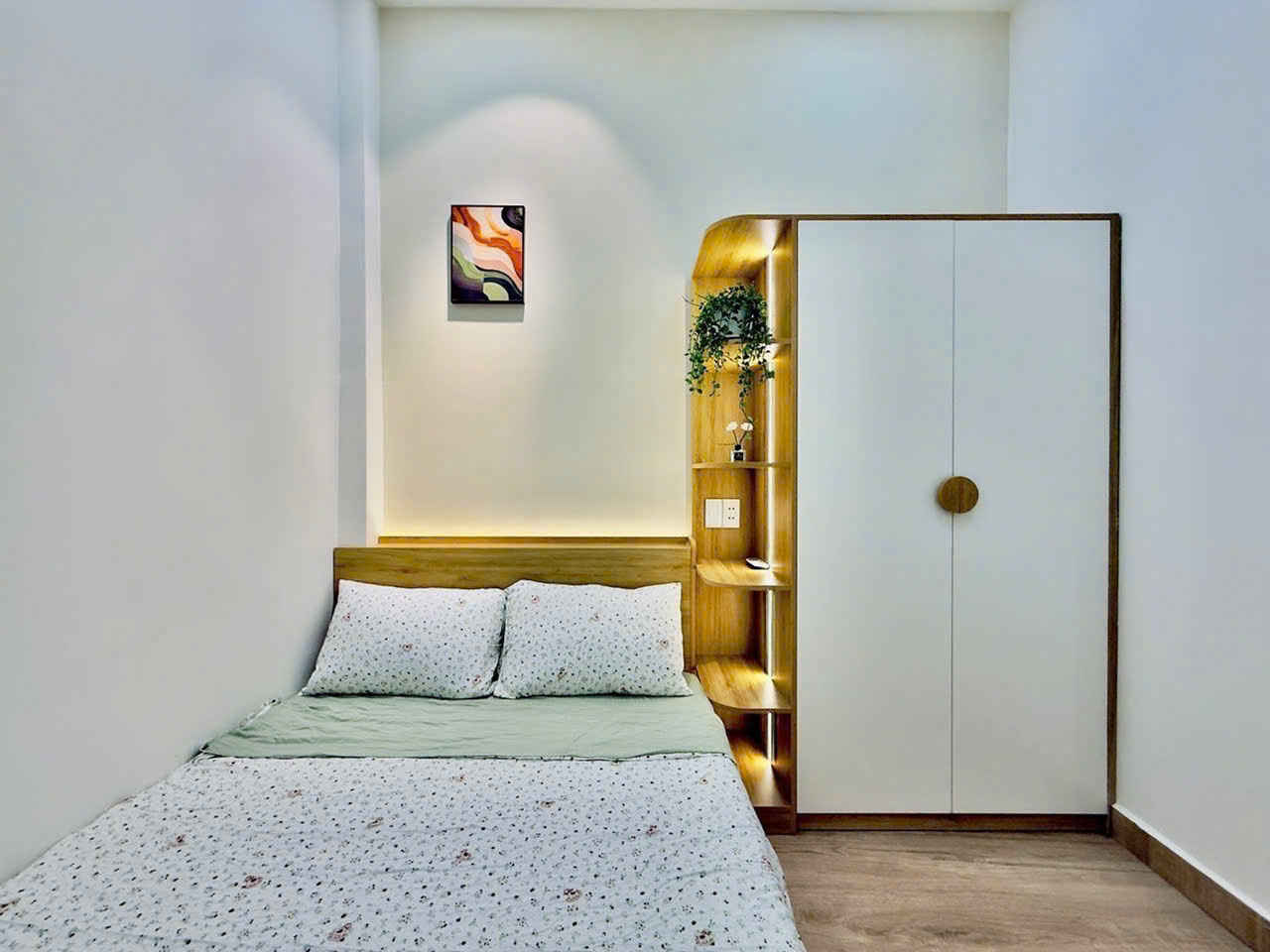 Nhà đẹp Phú Nhuận 3 tầng, 4PN, ngang 5.5m, gần Phan Xích Long