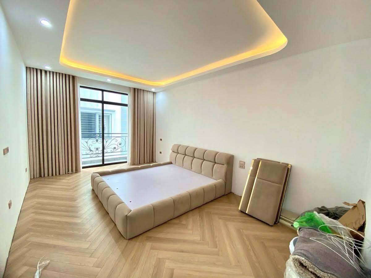 Bán nhà 5 tầng Ngô Thì Nhậm, Hà Đông, DT40m2, MT 4m, 12.9 tỷ
