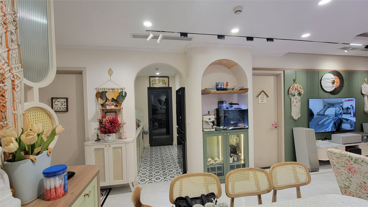 Chính chủ, chuyển chỗ ở cần bán căn góc hoa hậu T2411 tòa Tropical Feliz Homes 297 Hoàng Mai
