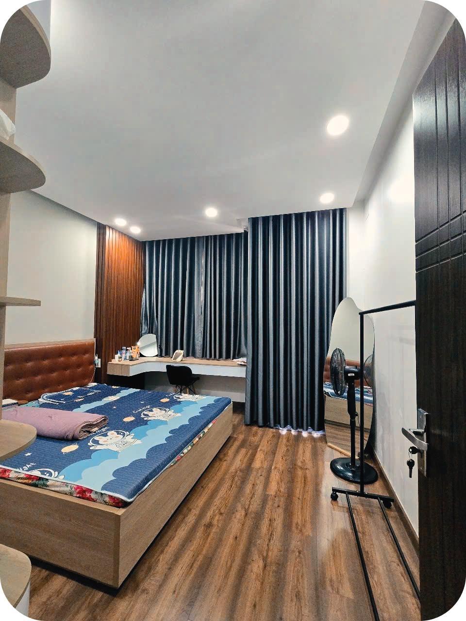 GẦN ĐH VĂN LANG - DƯƠNG QUẢNG HÀM – Ô TÔ TẠN CỬA  – 63M² – 3 TẦNG – 4PN – 6.xTỶ