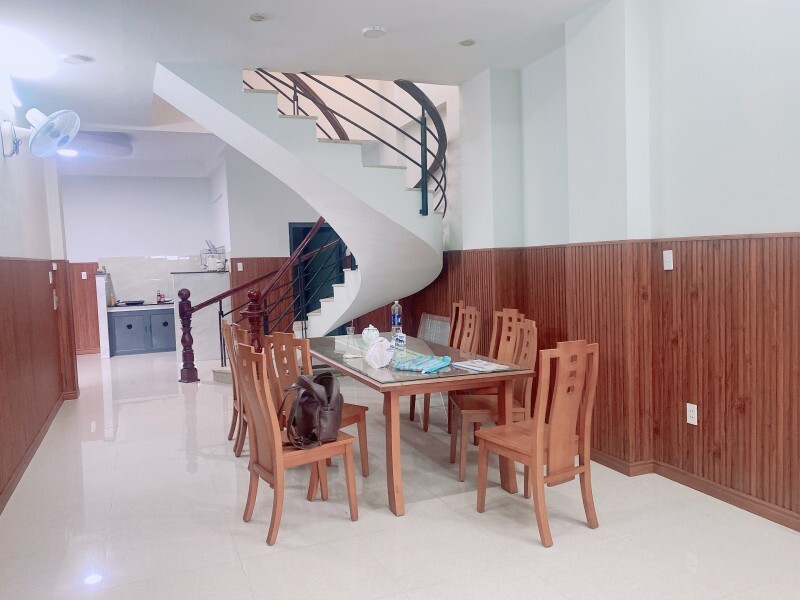 Bán nhà 105m2, 3 tầng, đường số 27 Hiệp Bình Chánh, Thủ Đức. TP HCM, SHR.  Giá 8.78 tỷ.