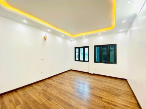 ⭐Chính chủ bán nhà mới xây giá tốt - phân khúc hiếm tại trung tâm Đống Đa, nhỉnh 8 tỉ. 0967906469