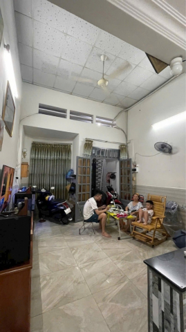 Bán nhà Lê văn khương q12 [ 55 m2 2 tầng 3,9 tỷ