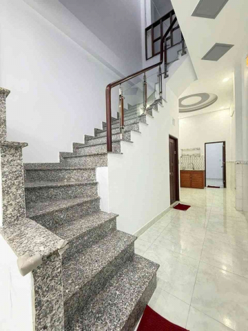 D2878* Nhà Hẻm xe hơi N.Hậu 5.3m gần chợ Xóm Mới - Giá 4.x tỷ