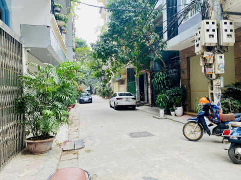 BÁN ĐẤT NGÕ 61 LẠC TRUNG Ô TÔ TRÁNH CÁCH PHỐ CHỈ 50M 45M GIÁ 17 TỶ