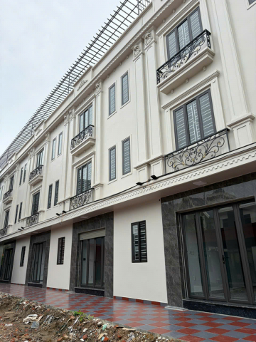 Dãy nhà xây mới mặt đường, mặt ngõ Hải An - Thiết kế hiện đại, nhiều cửa sổ, giá từ 3,6 tỷ