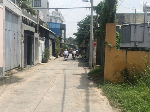Chính chủ bán nhà đường 17, Bình Trưng Đông, HCM - Đường 2 xe tải tránh nhau, diện tích 61,9m2