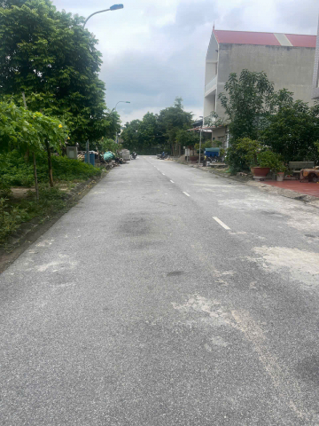 ĐẤT PHÂN LÔ – LÀN 2 QL287 – QL295  Ô TÔ TRÁNH  VỈA HÈ RỘNG