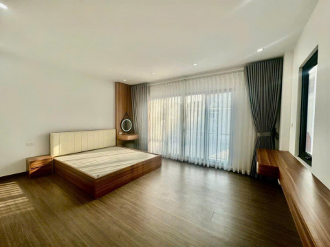 NHỈNH 5 TỶ - BÁN GẤP NHÀ TRỊNH VĂN BÔ- 33M² x 5T - 10M RA Ô TÔ