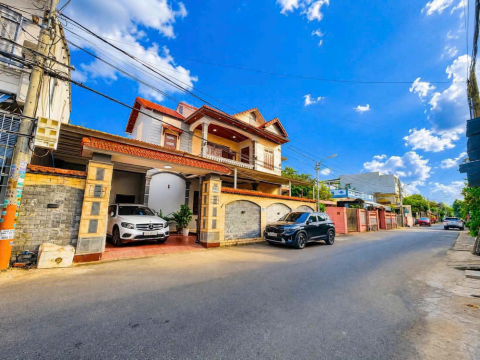 BÁN BIỆT THỰ ĐƯỜNG BÙI CHÁT-NGAY NÚT GIAO HOÀNG THỊ LOAN & NGUYỄN AN NINH